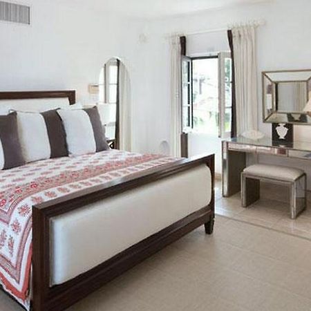 The Hole Villa Elsewhere מראה חיצוני תמונה